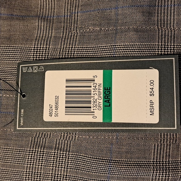 👍NWT Van Heusen Gray Long Sleeve Button-Front Shirt NWT - Picture 2 of 7